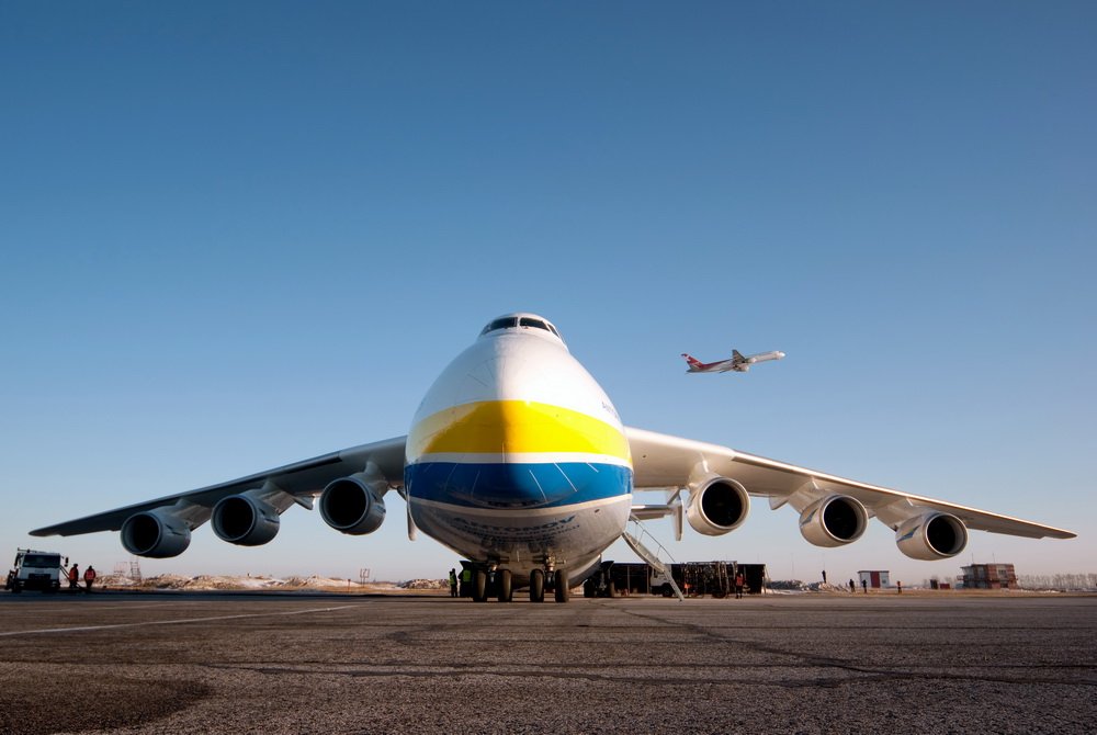 Толмачёво Ан-225 2.jpg